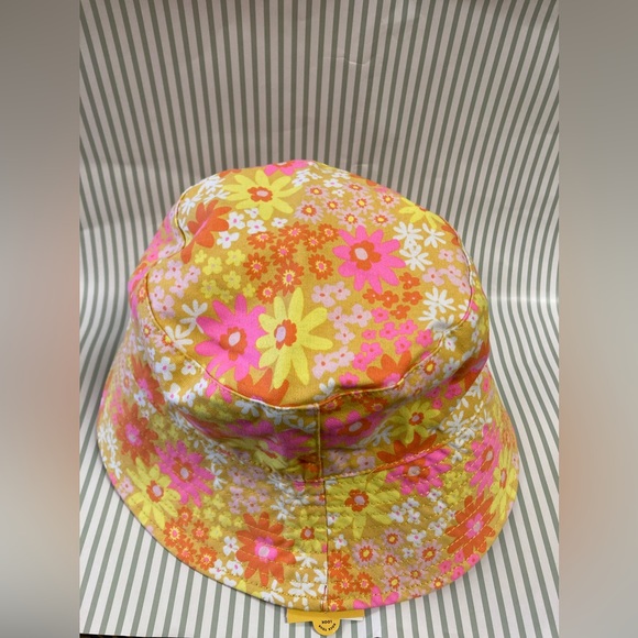 Kids' Reversible Bucket Hat - Picture 2 of 8